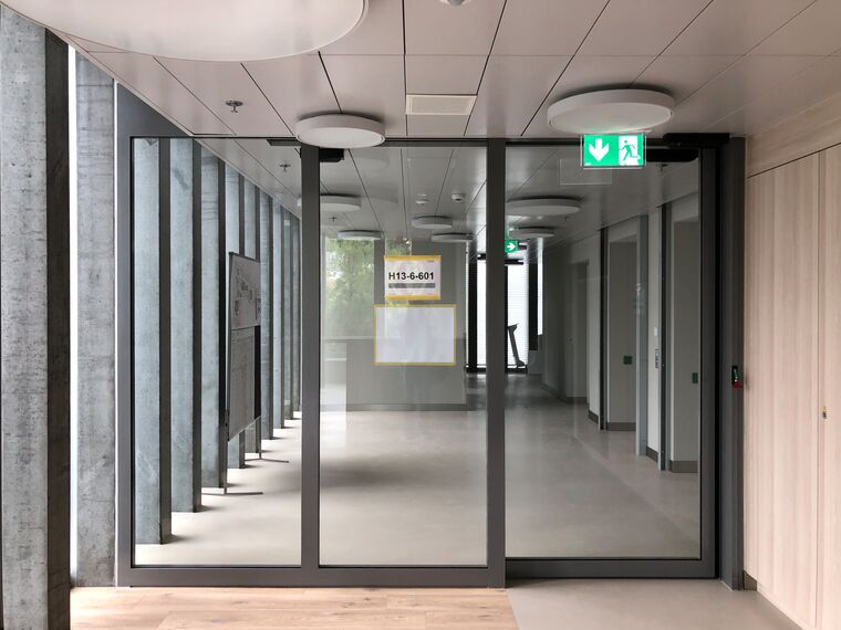 thermfix vario Facciate, fuego light Porte, unico Porte and presto 50 Porte - The Circle, Zurich located in Zürich, Svizzera