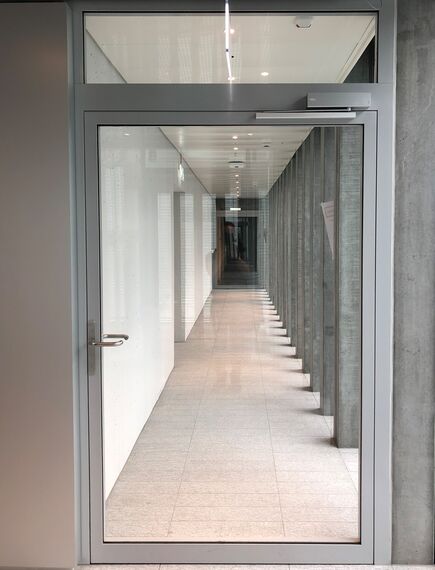 thermfix vario Facciate, fuego light Porte, unico Porte and presto 50 Porte - The Circle, Zurich located in Zürich, Svizzera