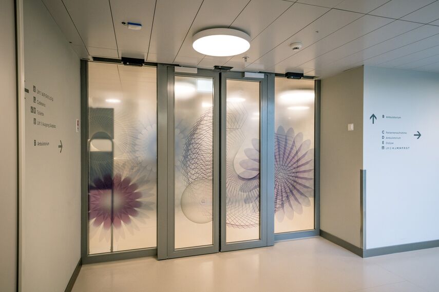 thermfix vario Facciate, fuego light Porte, unico Porte and presto 50 Porte - The Circle, Zurich located in Zürich, Svizzera