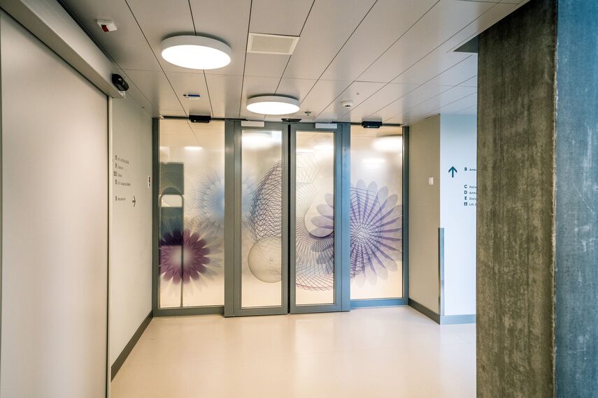 thermfix vario Facciate, fuego light Porte, unico Porte and presto 50 Porte - The Circle, Zurich located in Zürich, Svizzera
