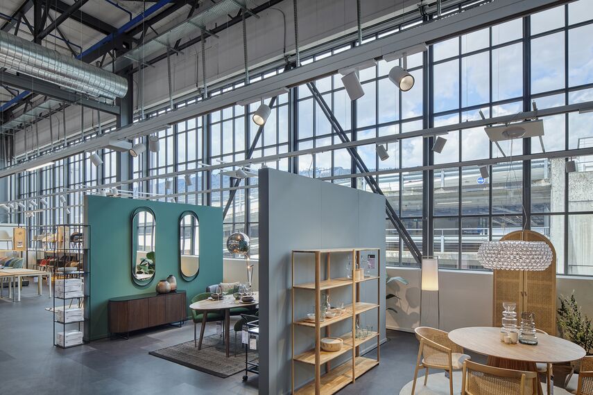 unico xs Finestre - Factory floors in the Salzhaus, Biel located in Biel, Svizzera