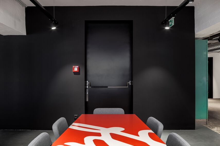 unico Porte and fuego light Porte - Tabakfabrik, Linz located in Linz, Austria