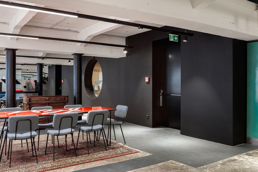 unico Porte and fuego light Porte - Tabakfabrik, Linz located in Linz, Austria