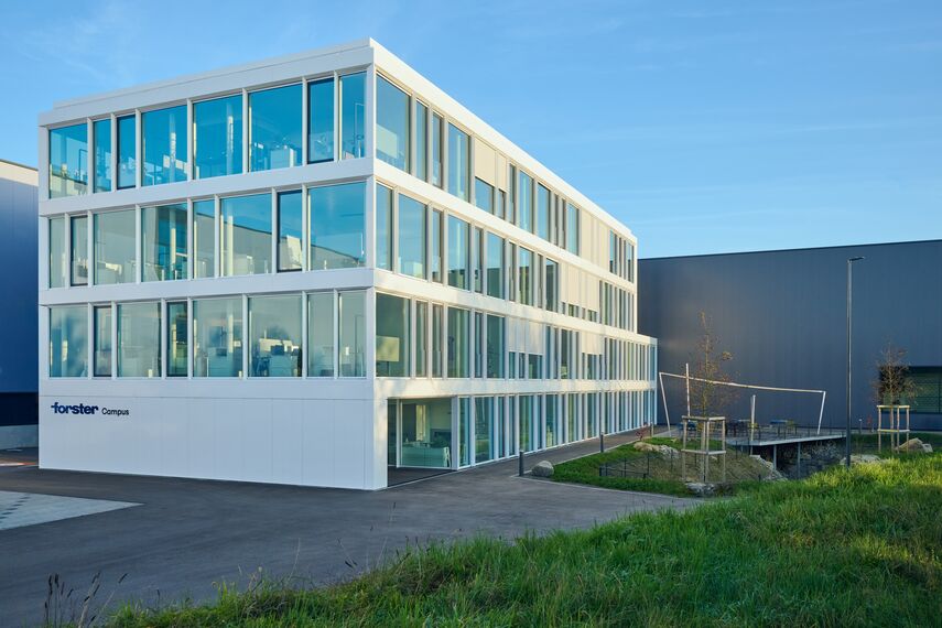 unico Finestre, fuego light Porte, thermfix vario Facciate, unico Porte, fuego light Sistemi scorrevoli, unico Sistemi scorrevoli and presto xs Porte - Forster Campus, Romanshorn located in Romanshorn, Svizzera