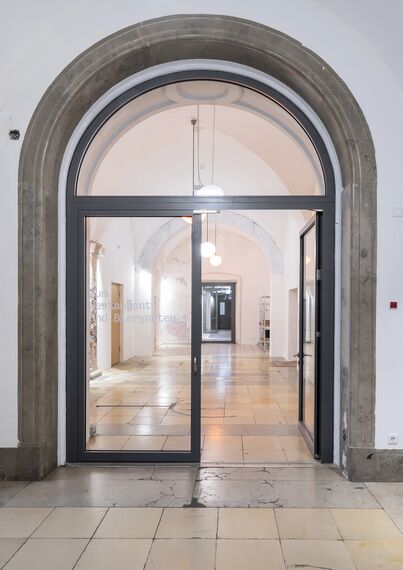 fuego light Porte and fuego light Finestre - Renovation of the Künstlerhaus Nuremberg located in Nürnberg, Germania