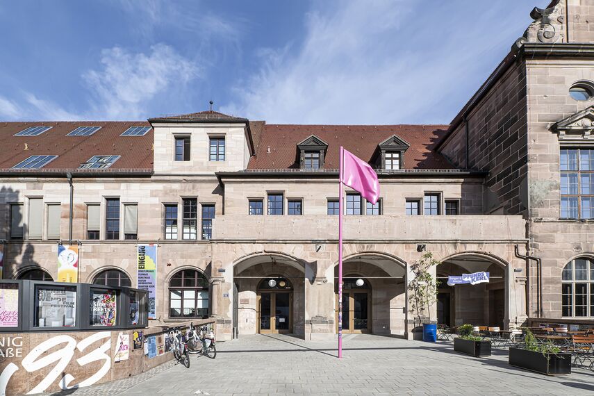 fuego light Porte and fuego light Finestre - Renovation of the Künstlerhaus Nuremberg located in Nürnberg, Germania