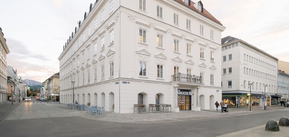 unico Porte, fuego light Porte, unico standard Porte, fuego light tagliafuoco 30 Porte, fuego light tagliafuoco 90 Porte and fuego light tagliafuoco 60 Porte - Renovation of Kärntner Sparkasse in Klagenfurt located inAustria