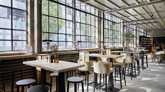 unico xs Finestre and unico Porte - Conversione di un capannone, Zugo located in Zug, Svizzera