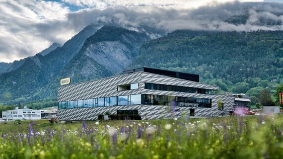 presto xs Porte, presto 50 Porte, unico Porte and fuego light Porte - Merkle Metallbau AG, Trimmis located in Trimmis, Svizzera
